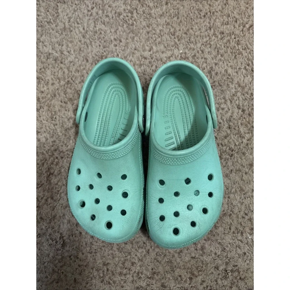 Crocs Clogs Slip On Shoes Light Green Junior 2 Youth Kids Boys Girls Sandals